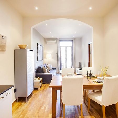 Apartments Barcelona & Home Deco Viladomat Exterior photo